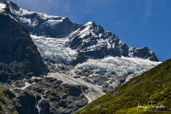 Rob Roy Glacier Track, Mount Aspiring, Otago, New Zealand The Rob Roy Glacier hanging off the mountain.